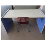SMALLER CUTE DESK & CHAIR
