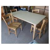 RECTANGULAR SOLID OAK TABLE & 4 CHAIRS