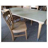 SOLID OAK RECTANGULAR TABLE AND 4 SOLID OAK CHAIRS