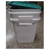 LARGE BUCKET OF LINCOLN LOGS
