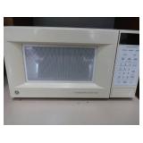 TURNTABLE/MICROWAVE OVEN