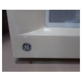 TURNTABLE/MICROWAVE OVEN