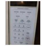 TURNTABLE/MICROWAVE OVEN