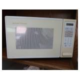 SHARP CAROUSEL MICROWAVE