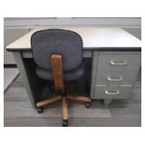NICE METAL DESK AND COMPUTER CHAIR