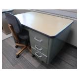 NICE METAL DESK AND COMPUTER CHAIR