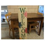 NICE SOLID WOOD TABLE & WELCOME SIGN