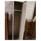METAL LOCKER