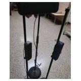 3 MICROPHONE STANDS / 3 MICROPHONES