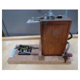"MACALESTER" SCIENTIFIC CO RADIO RECEIVER
