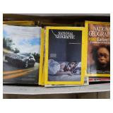LARGE LOT ON NATIONAL GEOGRAPHIC MAGAZINES