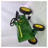 Vintage John Deere 20 Narrow Front Pedal Tractor Green Yellow Metal Ride-On