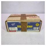 Vintage Country Villagers 8 Piece Figurine Set With Box