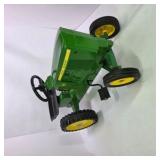 Vintage John Deere 20 Narrow Front Pedal Tractor Green Yellow Metal Ride-On