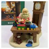 1997 Howard Miller Making Toys For Good Girls and Boys Santa Clock Figurine With Box