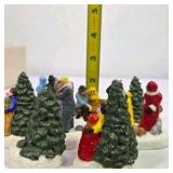 Vintage Country Villagers Figurine Set With Box