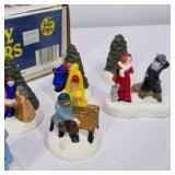 Vintage Country Villagers Figurine Set With Box
