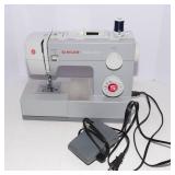 Singer Heavy Duty 4411 Sewing Machine