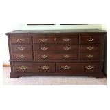 MB - Vintage Broyhill Dresser With Two Mirrors