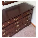 MB - Vintage Broyhill Dresser With Two Mirrors