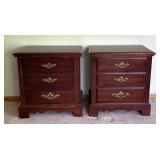 MB - Vintage Broyhill Cherry Wood Nightstand Pair