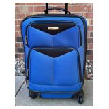 G - Travel Select Bay Front Rolling Suitcases TS0805 (Lot of 2)