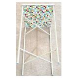 LL-BR2 - White Metal Plant Stand With Turquoise Bird House