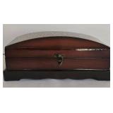 LL-FR - Decorative Vintage Trunk Boxes Mixed Lot