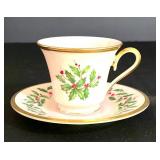 LL-FR - Lenox Holiday China Dinnerware Set (Lot of 40)