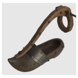 LL-BR1 - Vintage Dutch Style Wood & Brass Wine Bottle Holder
