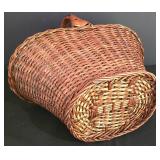 LL-FR - Wicker Shelf Unit, 4 Baskets & Woven Pitcher Mixed Lot
