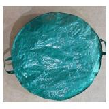 LL-ST - Peace on Earth Holiday Wreath With Carrying Case