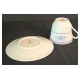 K - Vintage Royal Doulton Laureate China Cup & Saucer Set (30 Pieces)