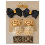 LR - Costume Jewelry Shoe Toe Clips & Bow Brooch Mixed Lot