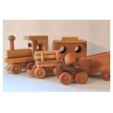 LR - Wooden Toy Train & Vehicle Set (Lot of 5)