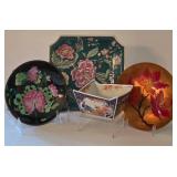 LR - Decorative Plate Set Bovanic & Classic Traditions (Lot of 4)