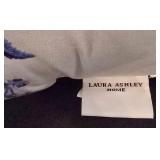 LR - Decorative Pillows & Covers Laura Ashley Estate Set (Lot of 4)