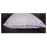 LR - Decorative Pillows & Covers Laura Ashley Estate Set (Lot of 4)