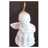 LL-ST - Christmas Ornaments - Goebel, Fenton & Dept 56 White Ceramic Mixed Lot