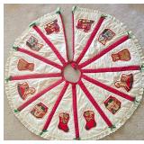 LL-ST - Holiday Table Linens Nicholas Square & Hansel and Gretel Mixed Lot
