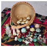LL-ST - Christmas Decor Mixed Lot - Wrapping Paper, String Lights, Rugs, Basket & Ornaments