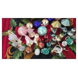 LL-ST - Christmas Decor Mixed Lot - Wrapping Paper, String Lights, Rugs, Basket & Ornaments