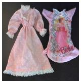 LL-ST - Vintage Barbie Doll Clothes Storage Suitcase With Outfits & Ken Outfit