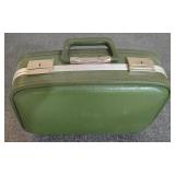 LL-ST - Vintage Green Suitcase 15.5in X 11in X 5.5in