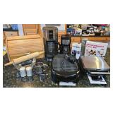 K - Kitchen Appliance Bundle Cuisinart Waffle Maker, Hamilton Beach Coffee Maker & Grill Mixed Lot