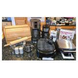 K - Kitchen Appliance Bundle Cuisinart Waffle Maker, Hamilton Beach Coffee Maker & Grill Mixed Lot