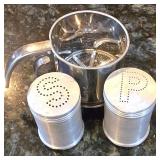 K - Kitchen Appliance Bundle Cuisinart Waffle Maker, Hamilton Beach Coffee Maker & Grill Mixed Lot