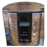 K - Kitchen Appliance Bundle Cuisinart Waffle Maker, Hamilton Beach Coffee Maker & Grill Mixed Lot
