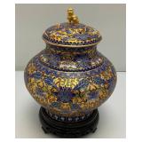 Vintage Exquisite Chinese Covered Decorative Gilded Cloisonne Urn With Wood Stand 9"