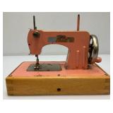 Vintage KAYanEE Sew Master Kids cSewing Machine 4 1/2" x 7" x 8 1/2"